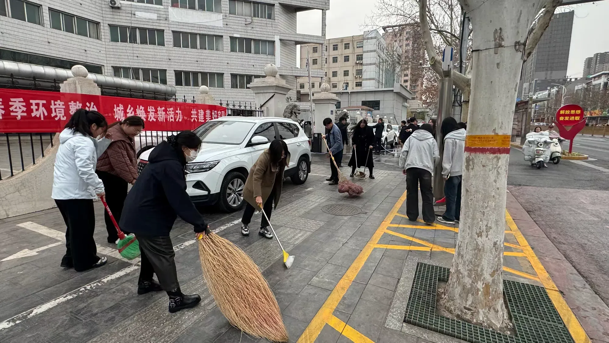 c28a6be47c244195adcbedc6c3edb9c7epand__jpg.heic~tplv-flrovnc8r8-s2-cC-q_0_0_0_0_q80.webp